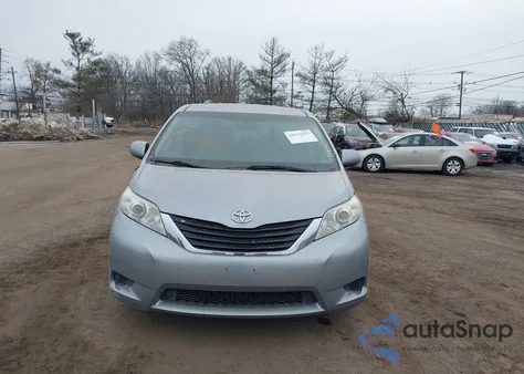 2011 Toyota Sienna Le V6 из США, поврежденный, VIN 5TDKK3DC2BS120391